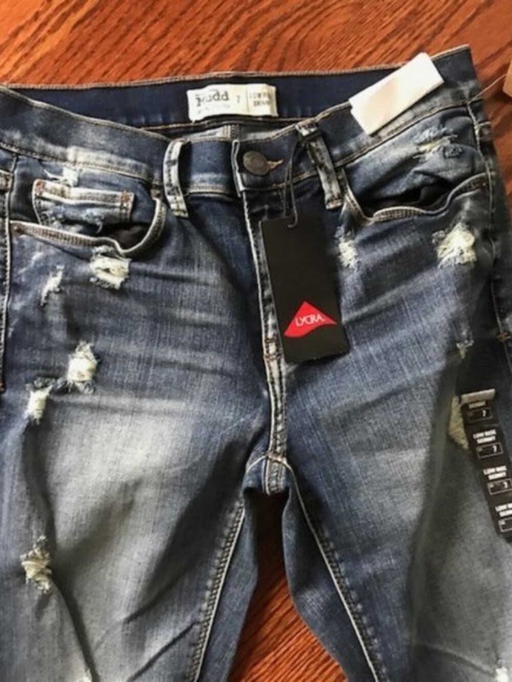 MUDD Juniors Size 7 Skinny Jeans Low Rise Distressed NWT - Picture 2 of 10